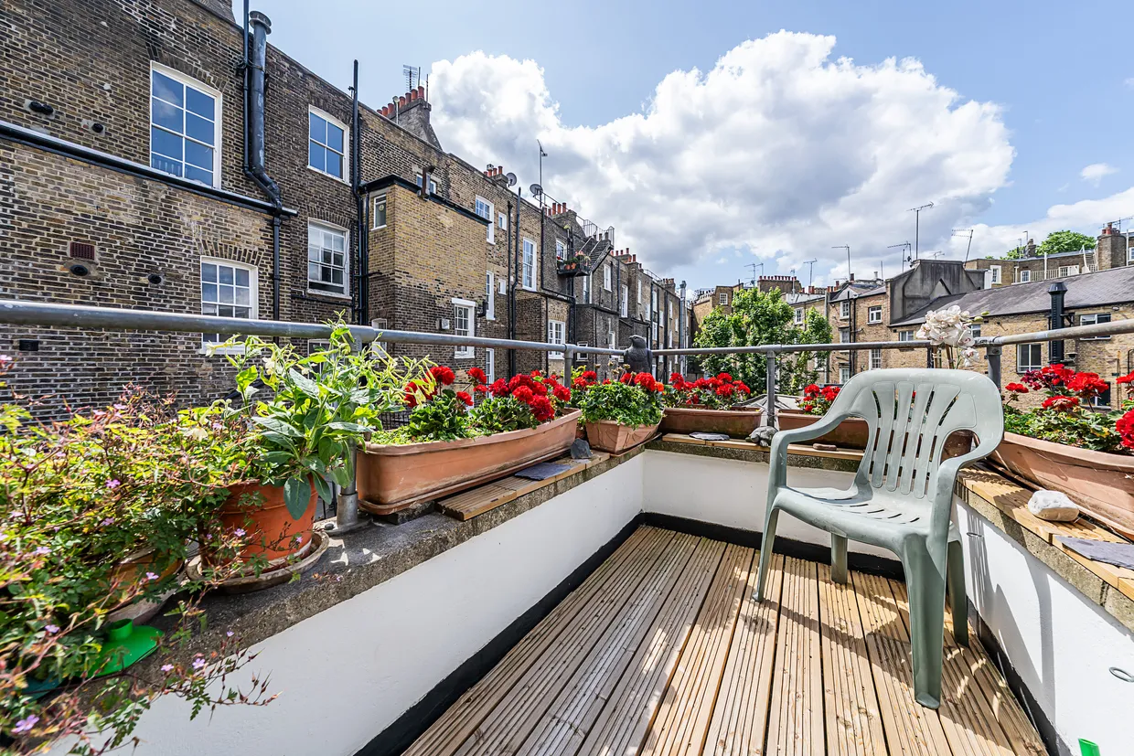 Churton Place, London, SW1V photo 4
