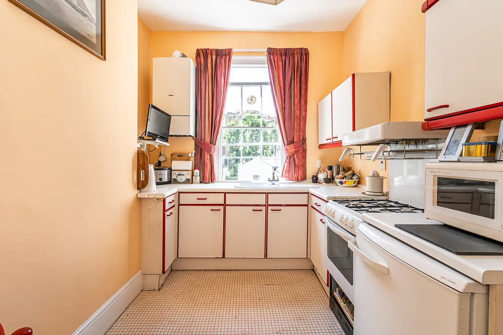 Churton Place, London, SW1V photo 17