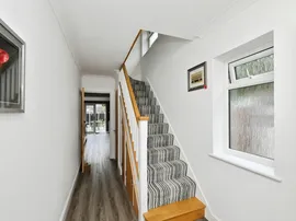Cillocks Close, Hoddesdon thumb 3