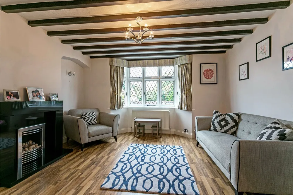 Oaklands Avenue, Watford, WD19