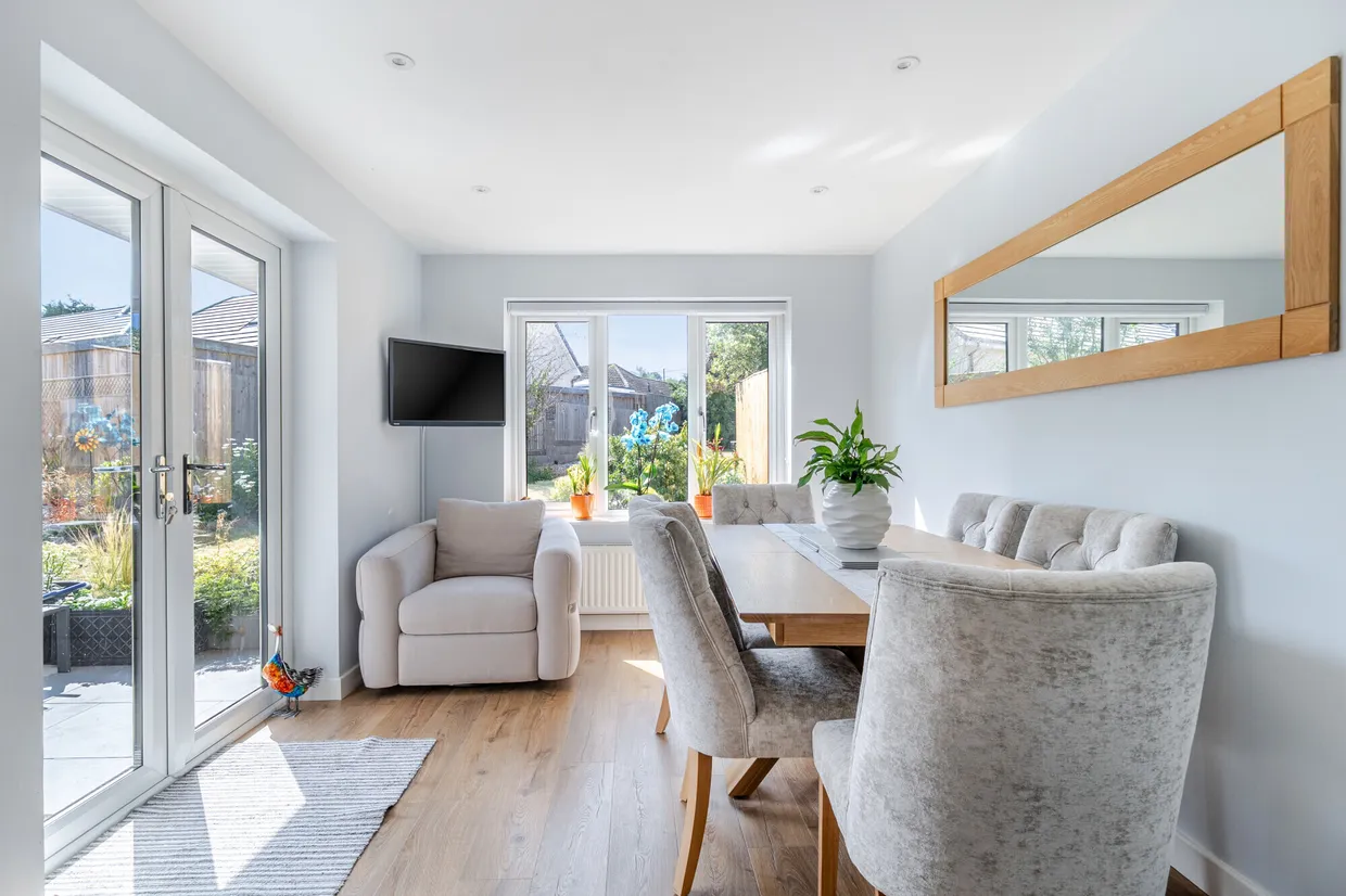 Barrow Close, Marlborough, SN8 photo 8