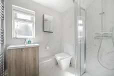 Barrow Close, Marlborough, SN8 photo 11