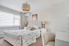 Barrow Close, Marlborough, SN8 photo 12