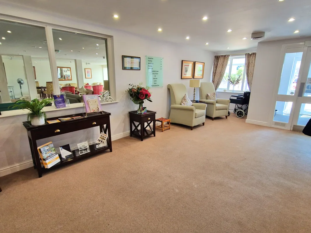 MIDDLETON COURT, PICTON AVENUE, PORTHCAWL, CF36 3BF