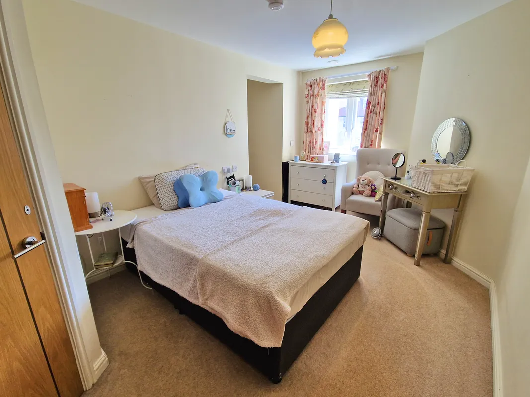 MIDDLETON COURT, PICTON AVENUE, PORTHCAWL, CF36 3BF