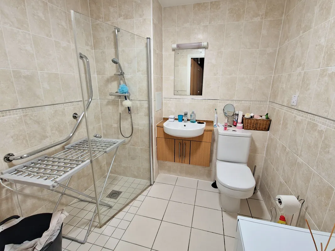 MIDDLETON COURT, PICTON AVENUE, PORTHCAWL, CF36 3BF
