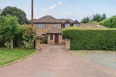 Llanbury Close, Gerrards Cross, SL9 photo 2