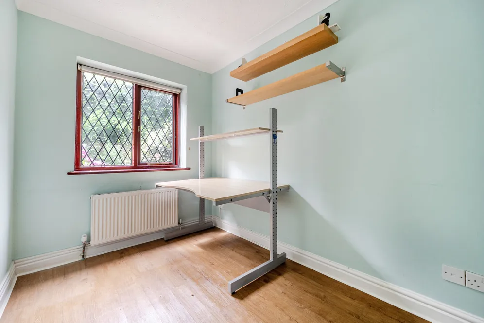 Llanbury Close, Gerrards Cross, SL9 photo 9