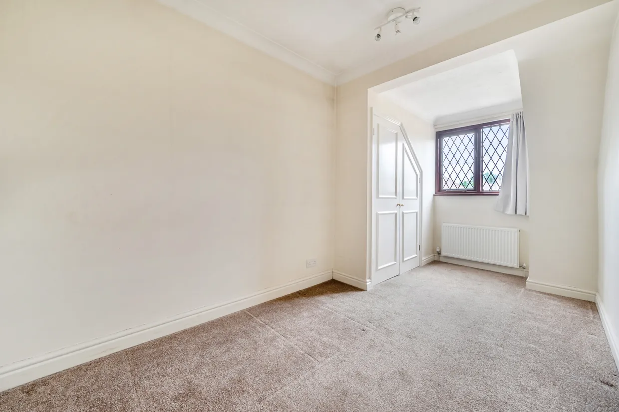 Llanbury Close, Gerrards Cross, SL9 photo 10