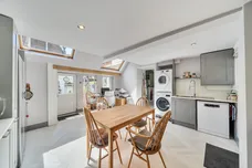 Langley Road, Watford, WD17 photo 3