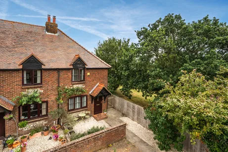 Farm Place, Henton, OX39