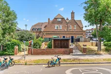Abbotsbury Road, Morden