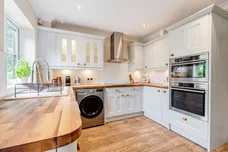 Farm Place, Henton, OX39 photo 8