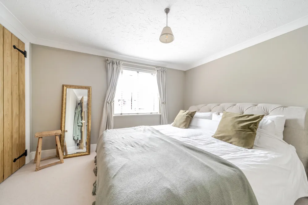 Farm Place, Henton, OX39 photo 9