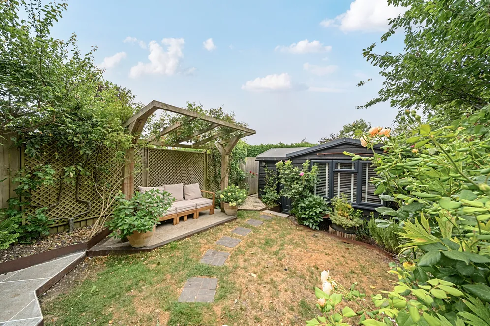 Farm Place, Henton, OX39 photo 12