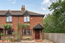 Farm Place, Henton, OX39 photo 16