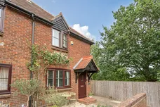 Farm Place, Henton, OX39 photo 17
