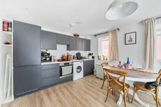 Bath Road, Woodchester, GL5 photo 3