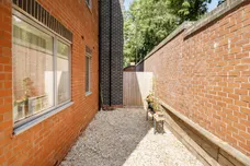 Bath Road, Woodchester, GL5 photo 8