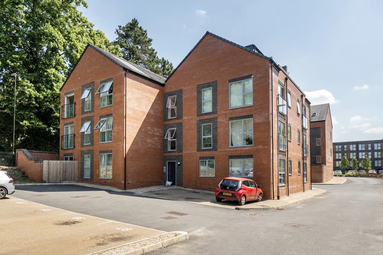 Bath Road, Woodchester, GL5 photo 10