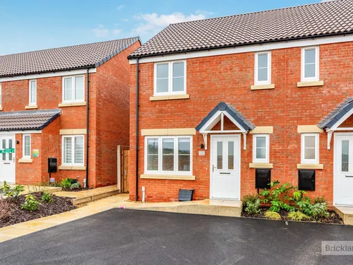 Alva Close, Corbyphoto