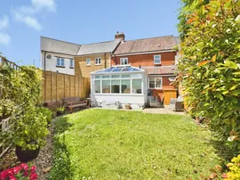 Bryant's Row, Crewkerne thumb 2