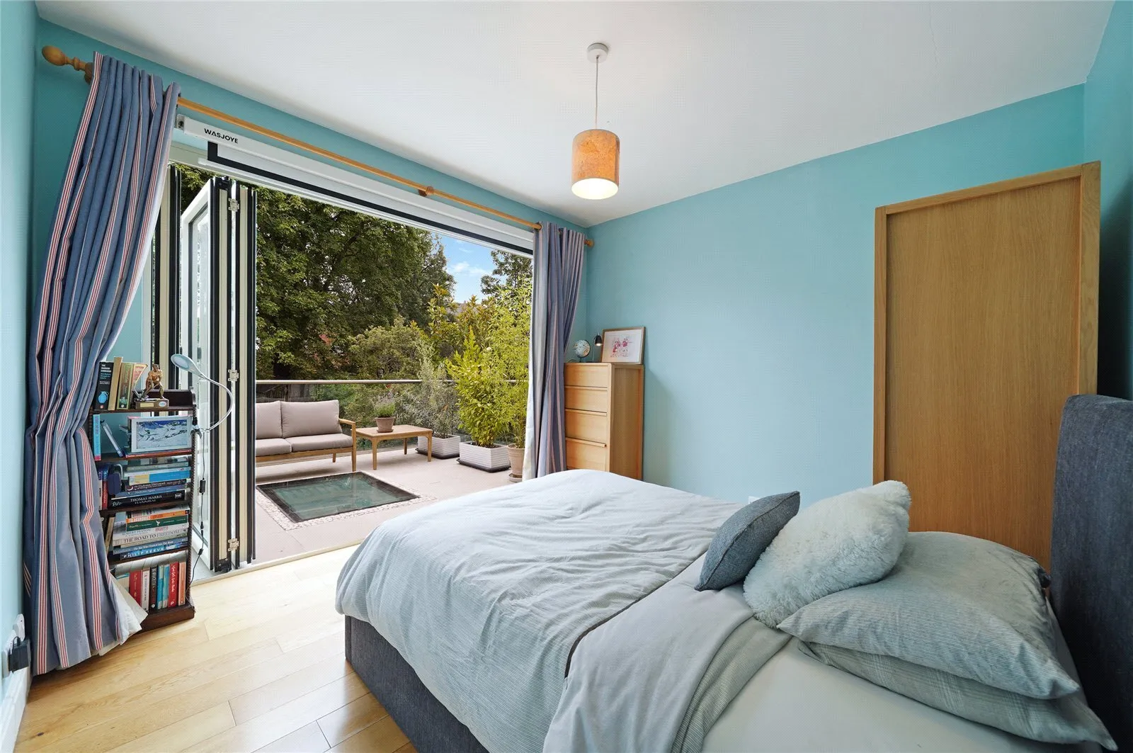Westbere Road, London, NW2