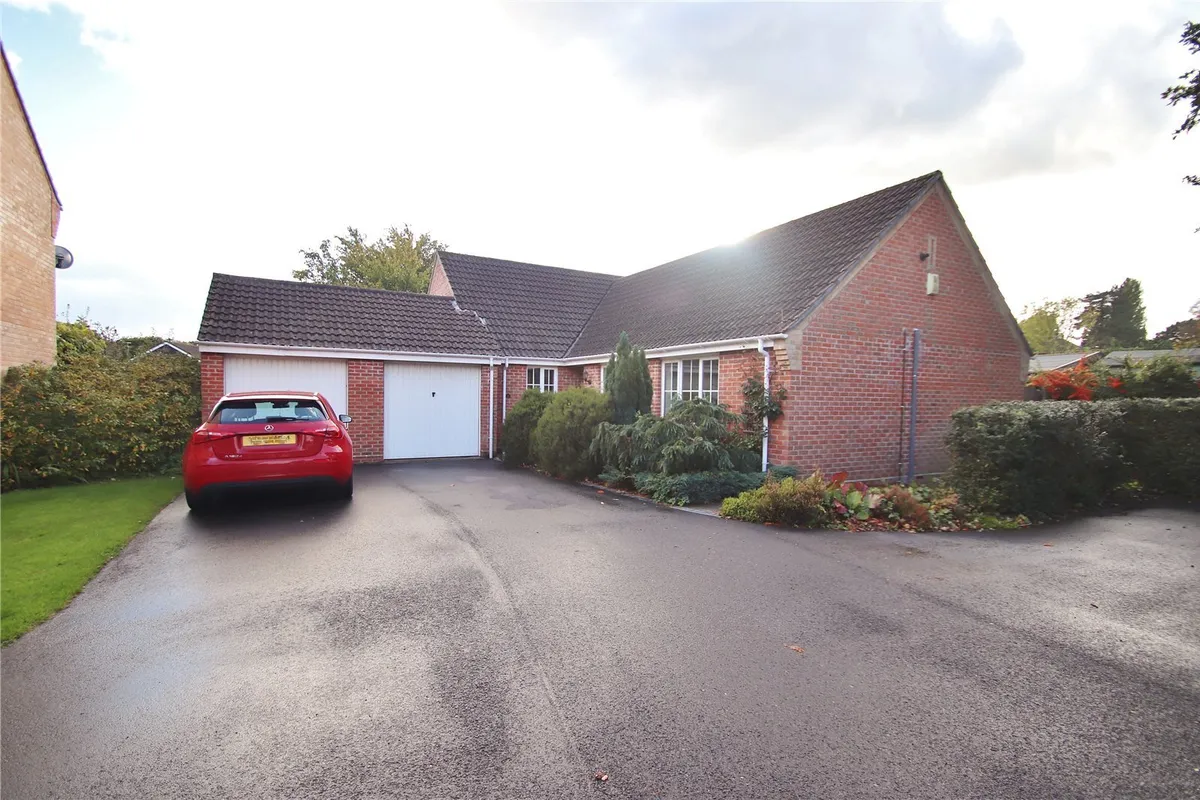 Woodland Close