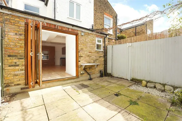 Alton Road, Richmond, TW9 photo 3