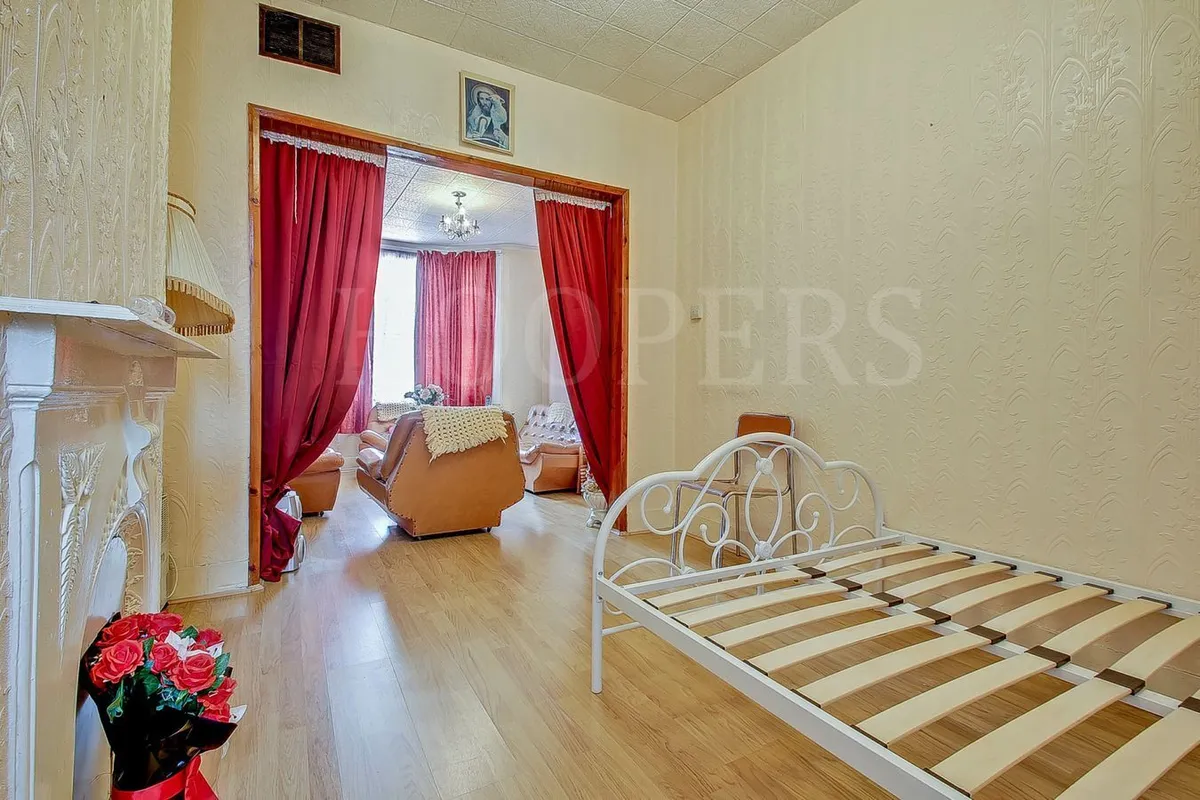 Alric Avenue, London, NW10