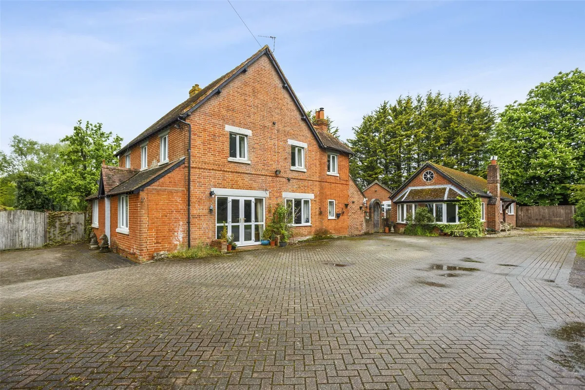 York Cottage, Bramley, RG26