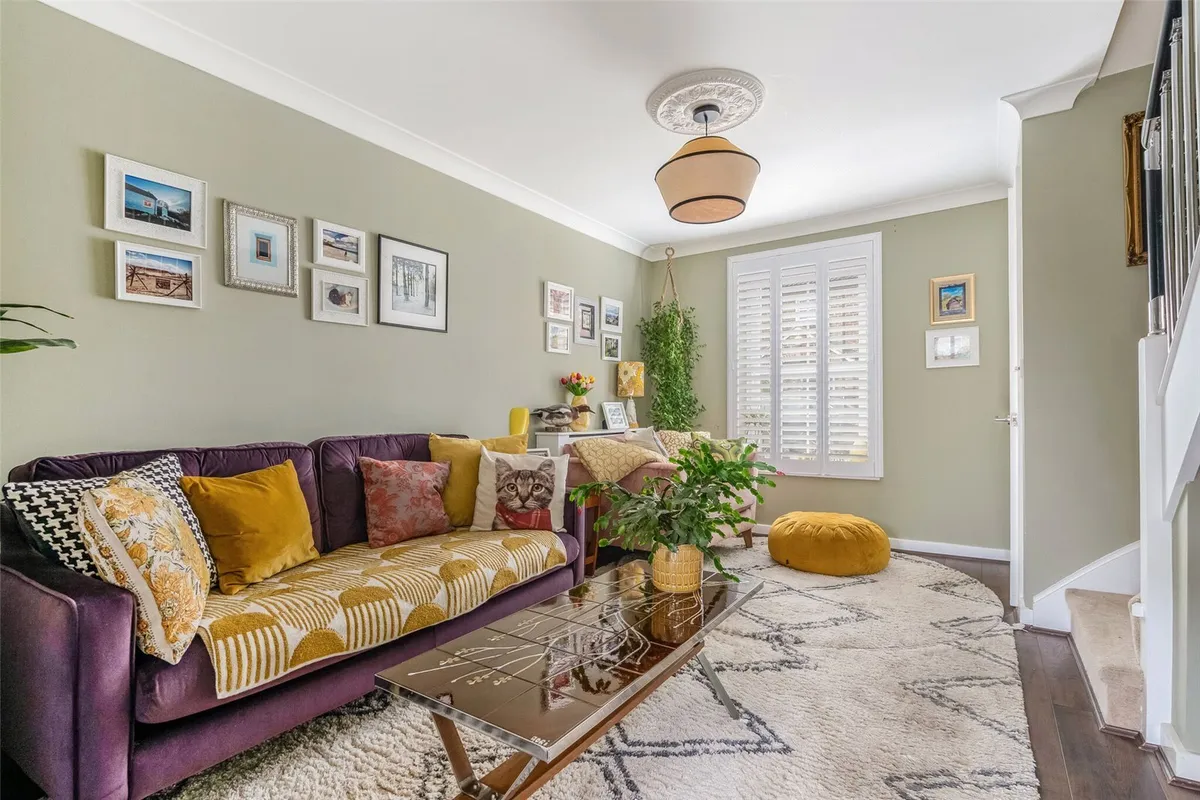 Rowner Crescent, Sherfield on Loddon, RG27
