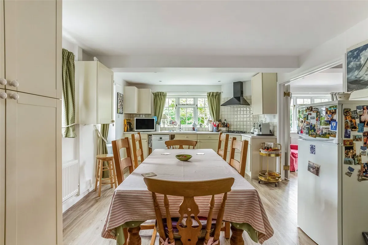 Tyfield, Sherborne St John, RG24