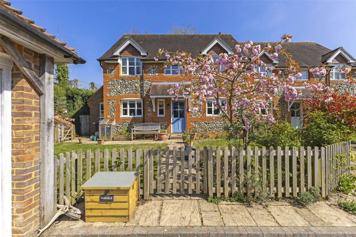 Tudor Rose Cottages, Freefolk, RG28