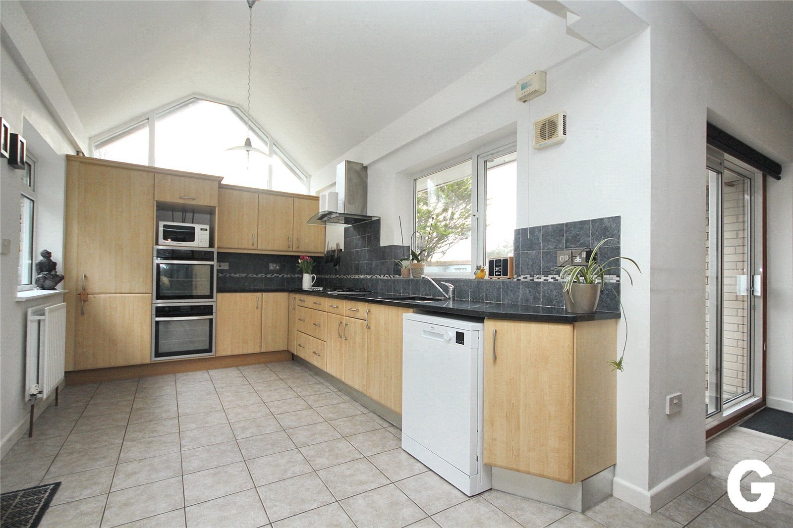 Grange Road, St. Leonards, Ringwood, Hampshire, BH24 Image 6