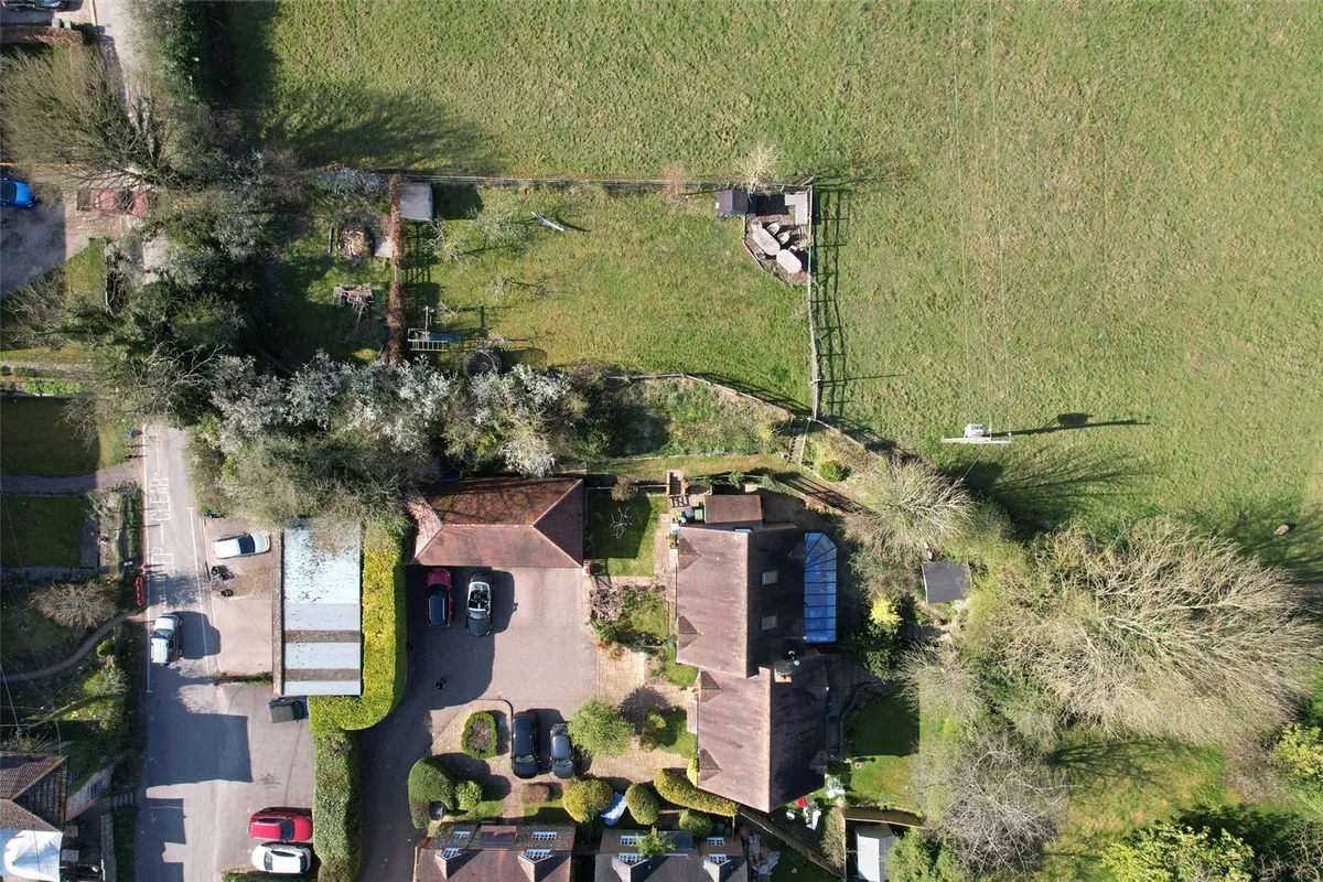 Tudor Rose Cottages, Freefolk, RG28