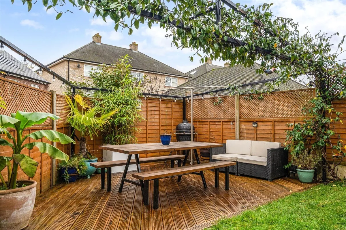 Rowner Crescent, Sherfield on Loddon, RG27