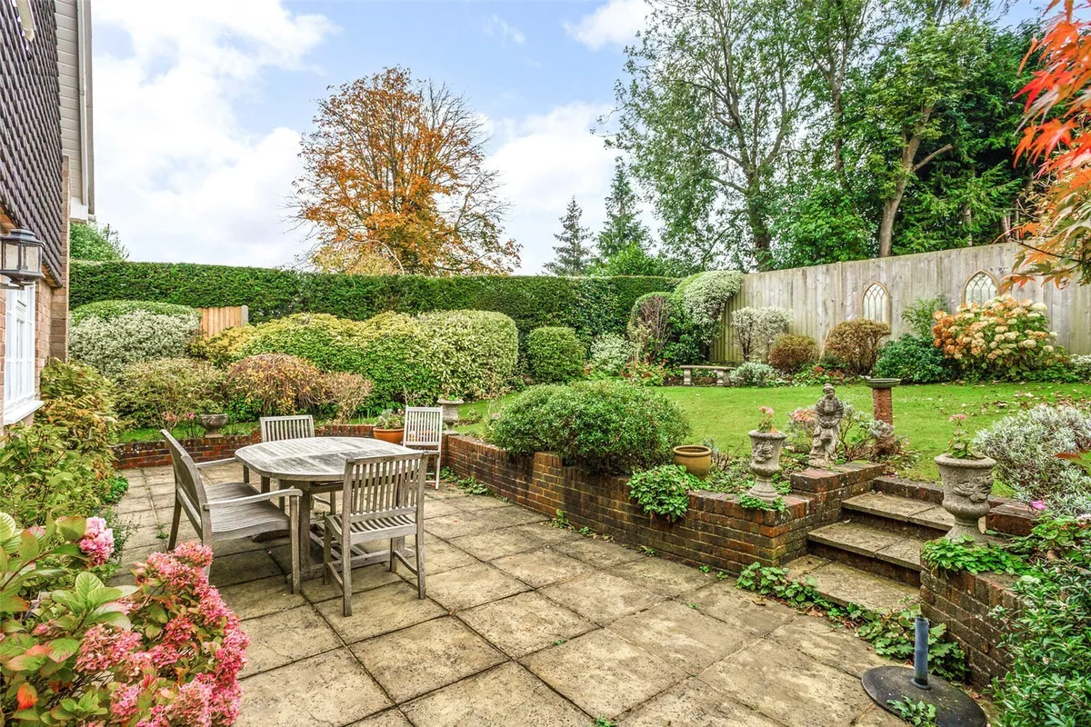 Tyfield, Sherborne St John, RG24