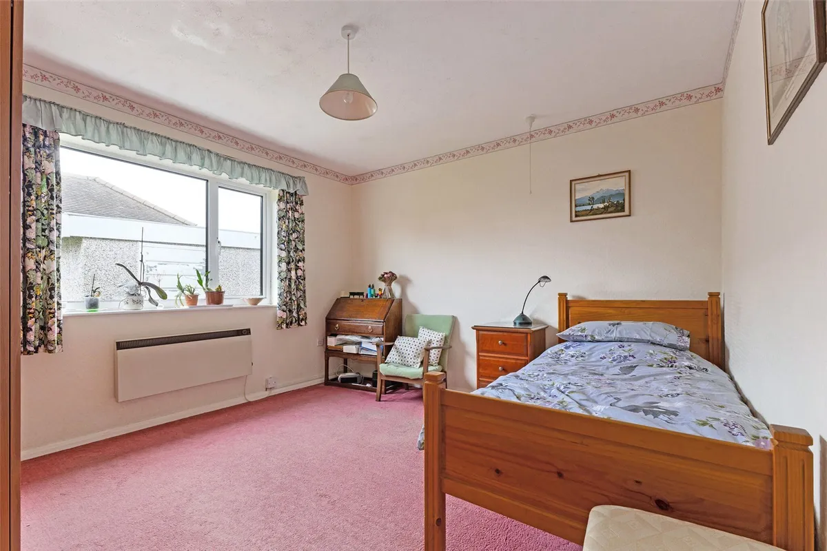 Pen-Y-Bryn, Monk Sherborne, RG26