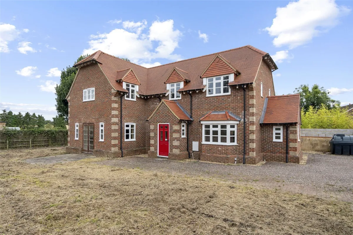 Rose Cottage, Dummer, RG25
