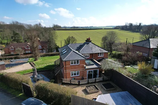 Lime Tree Cottage, Cliddesden, RG25