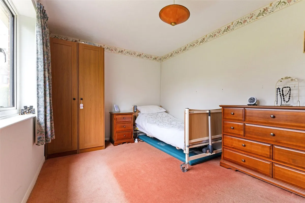 Pen-Y-Bryn, Monk Sherborne, RG26