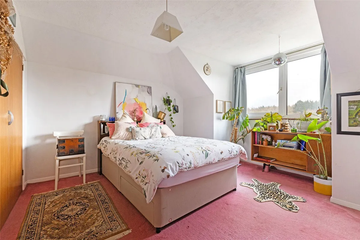 Pen-Y-Bryn, Monk Sherborne, RG26