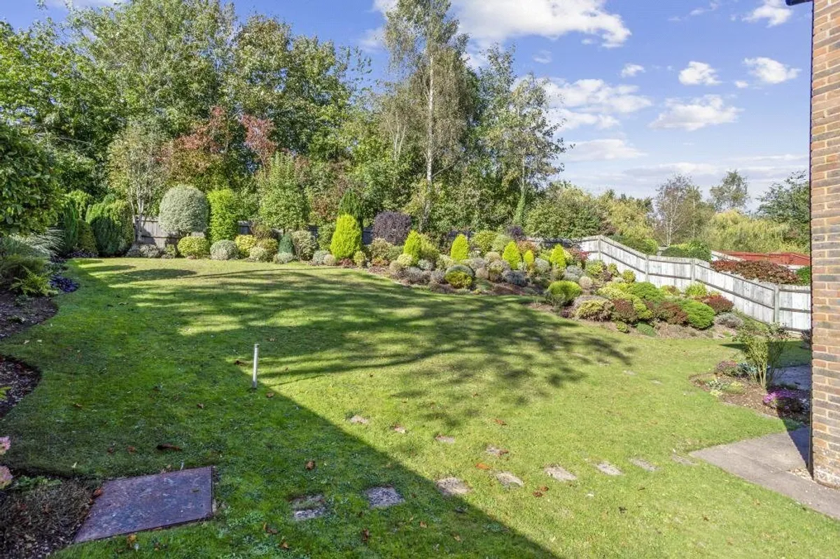 Cliddesden Road, Basingstoke, RG21