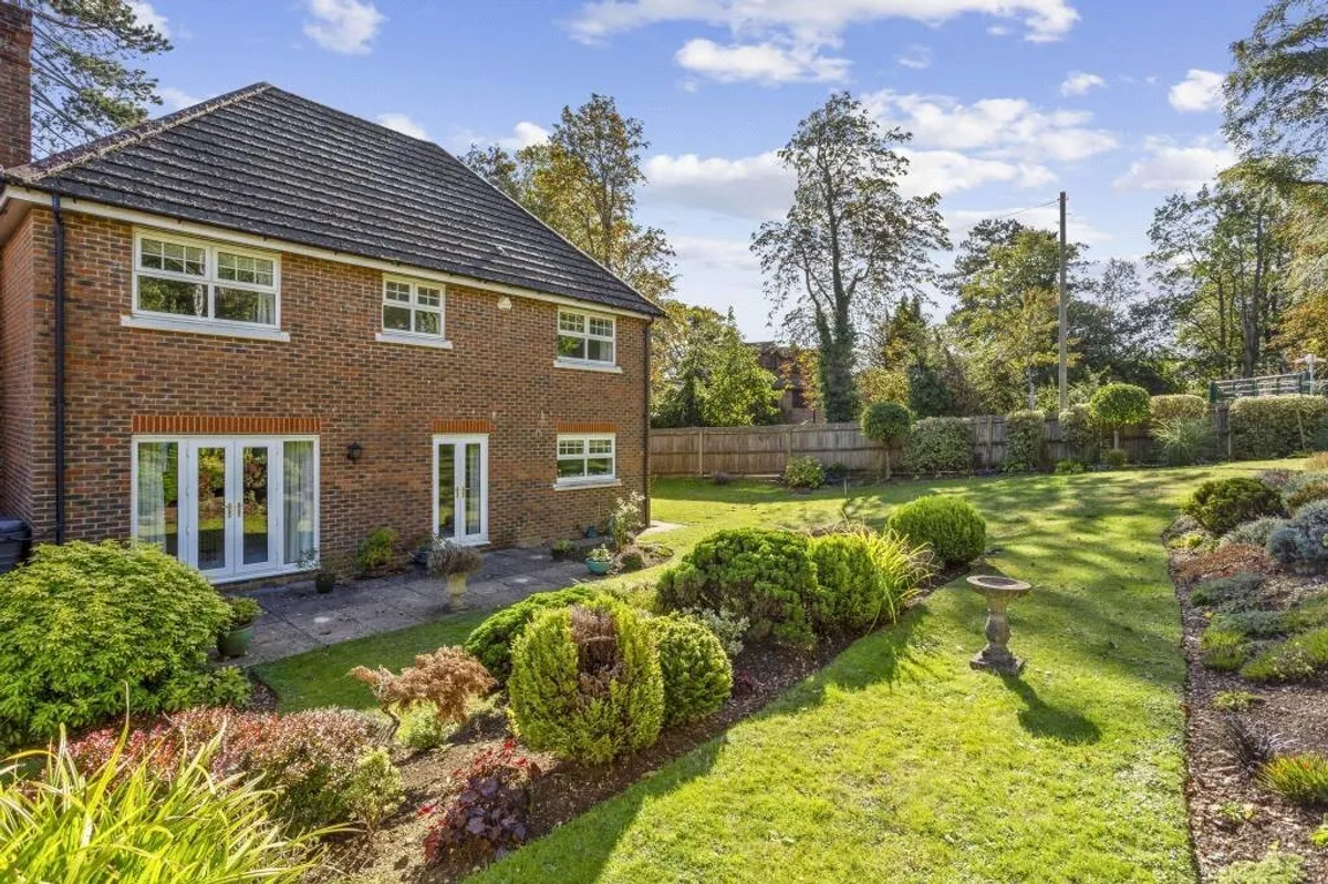Cliddesden Road, Basingstoke, RG21