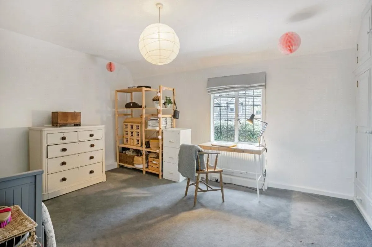 Brook Cottage, Little London, RG26