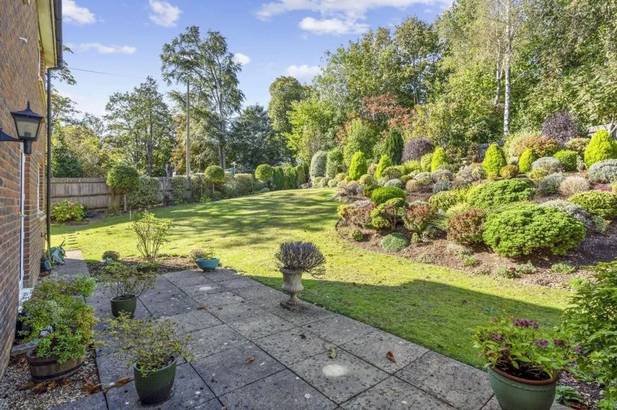 Cliddesden Road, Basingstoke, RG21