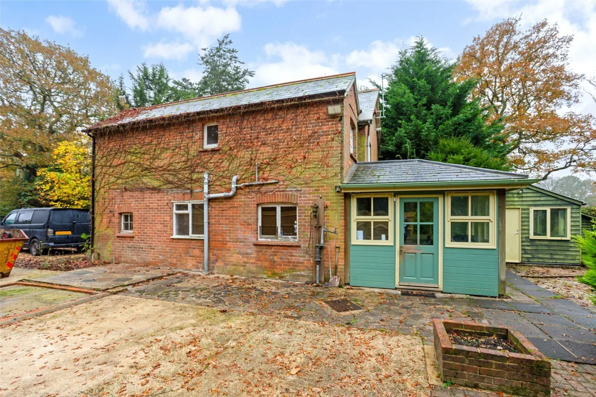 New Road, Tadley, RG26