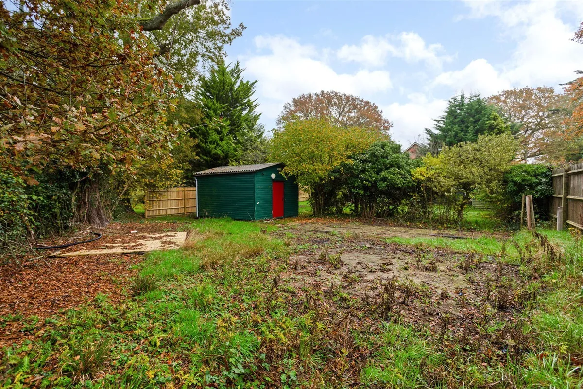 New Road, Tadley, RG26
