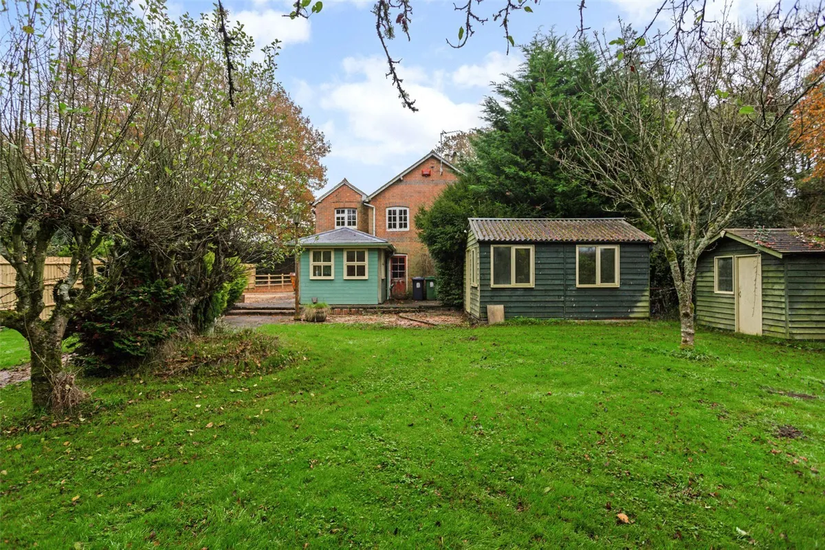 New Road, Tadley, RG26